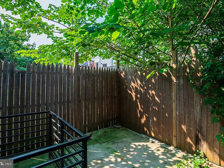1220 N Lecount St #A — Photo 18