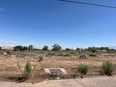 Valley High St SW, Albuquerque, NM, 87105