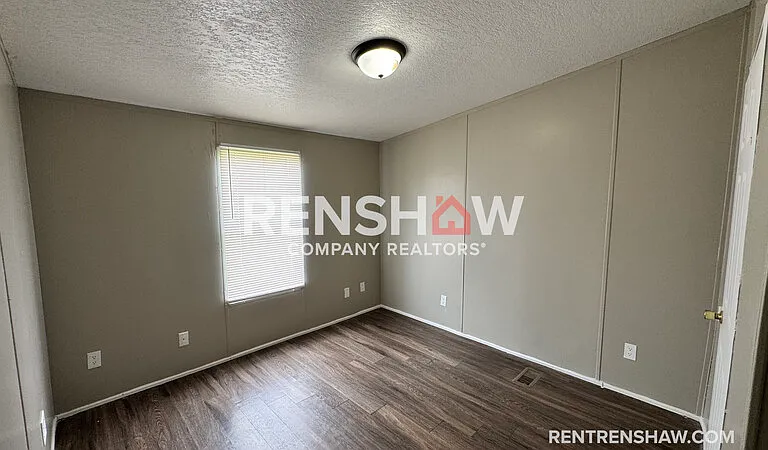 288 W Brooks Rd — Photo 9