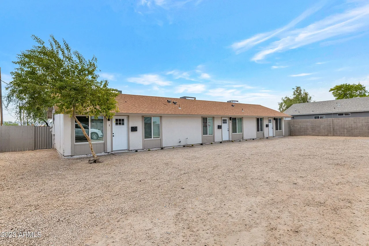 1459 E Taylor St — Photo 1