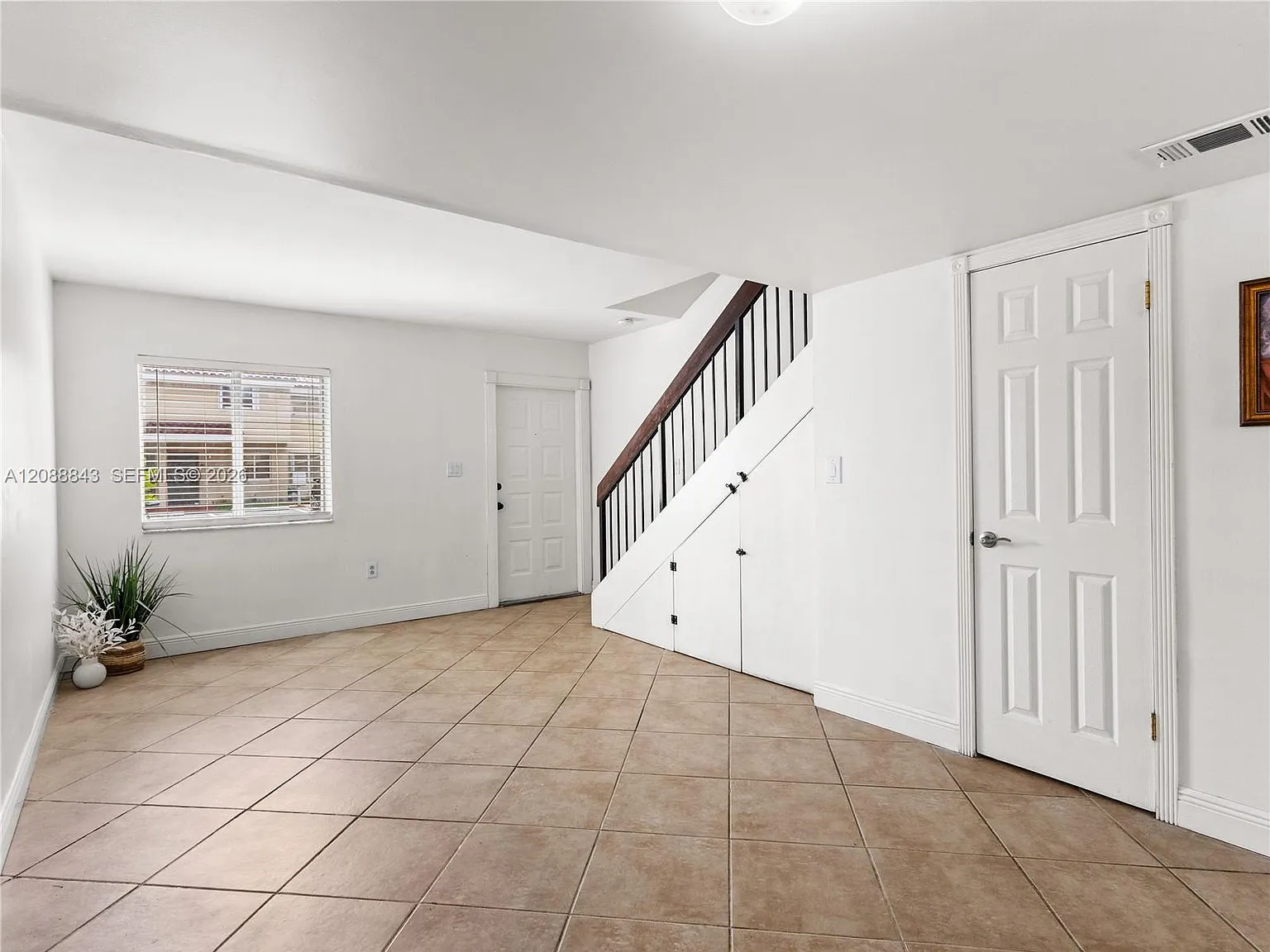 Mira Villas Condo — Photo 2