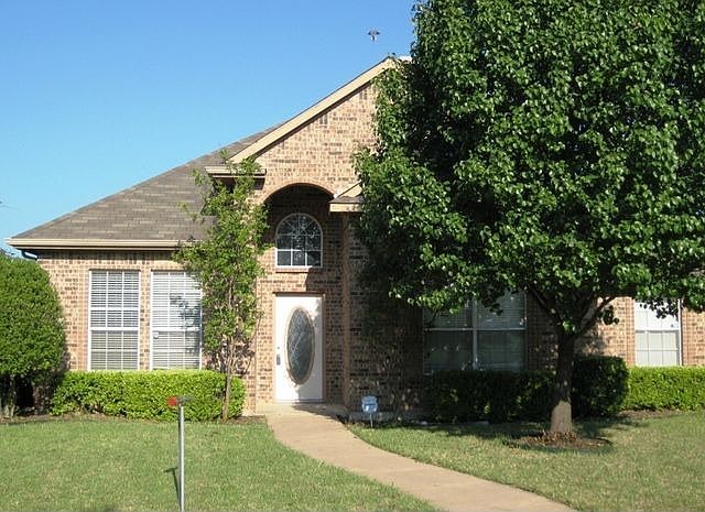 1st image of 421 Kylie Ln