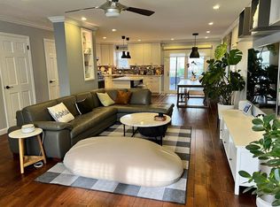 24021 66th Ave, Flushing, NY 11362