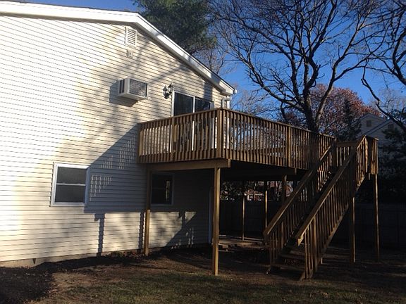 2nd image of 112 Long St