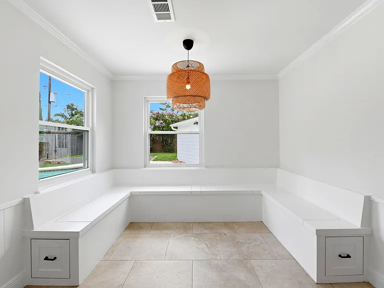 4810 Bayou Vista Dr — Photo 24