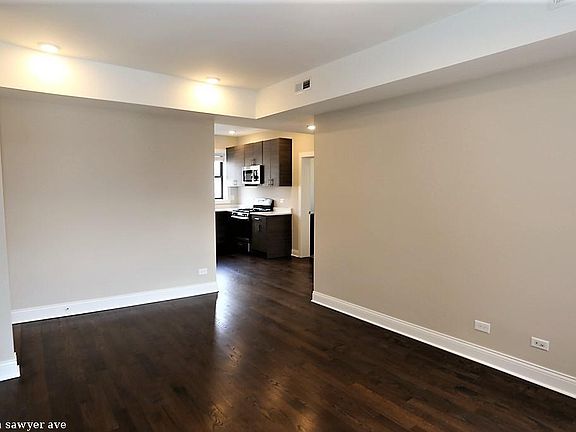 3rd image of 2228 N Sawyer Ave #526