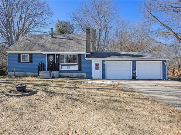 4160 Janet Dr, Dorr, MI 49323