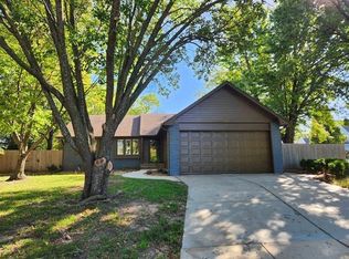 14105 E Lakeview Ct, Wichita, KS 67230