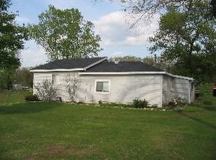 2140 Baldwin Rd, Monroe, MI 48162