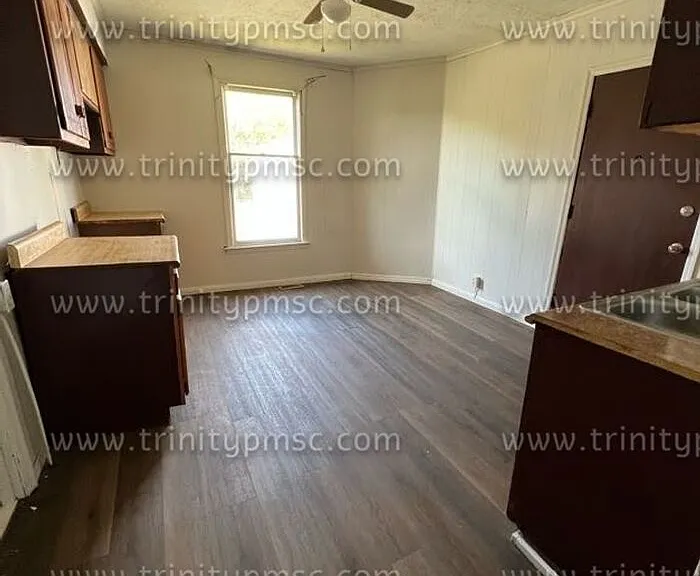 908 Ansel St — Photo 19
