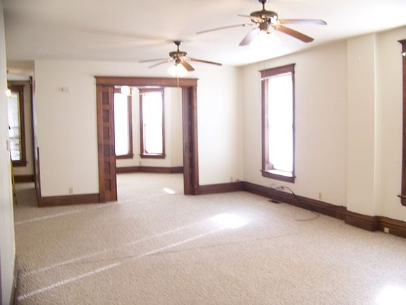 5th image of 216 S Jefferson St