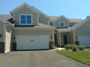 225 Dorset Ave, Oswego, IL 60543