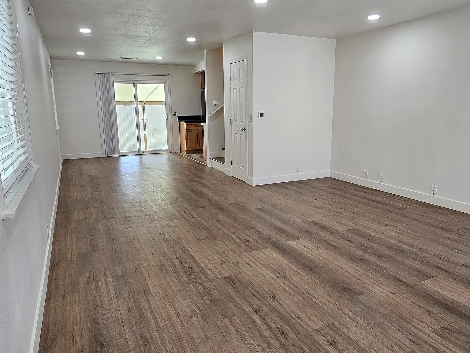 2522 Orange Ave — Photo 2