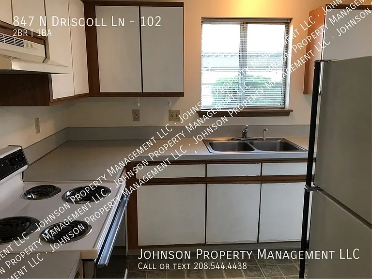 847 N Driscoll Ln #102 — Photo 4