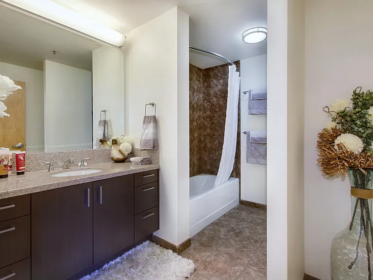 1818 L St #515 — Photo 22