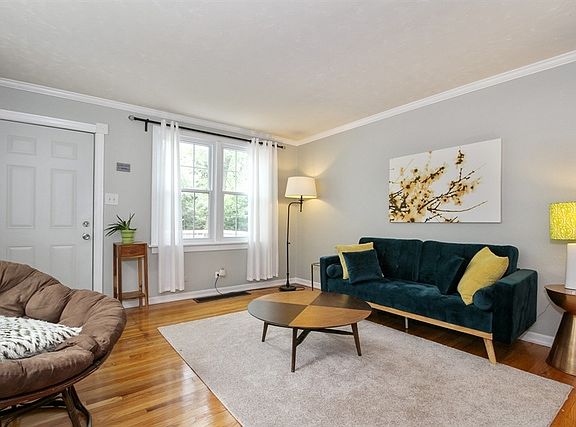 4th image of 18425 Harwood Ave