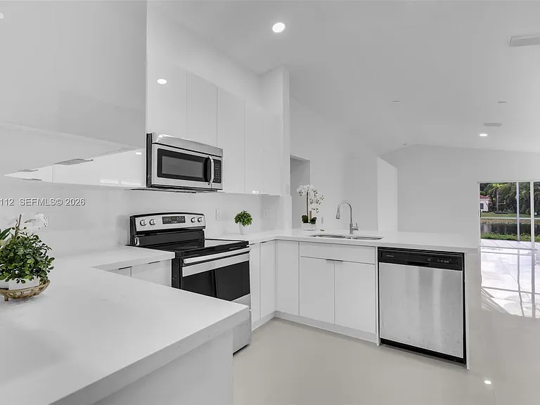 4366 Mahogany Ridge Dr — Photo 7
