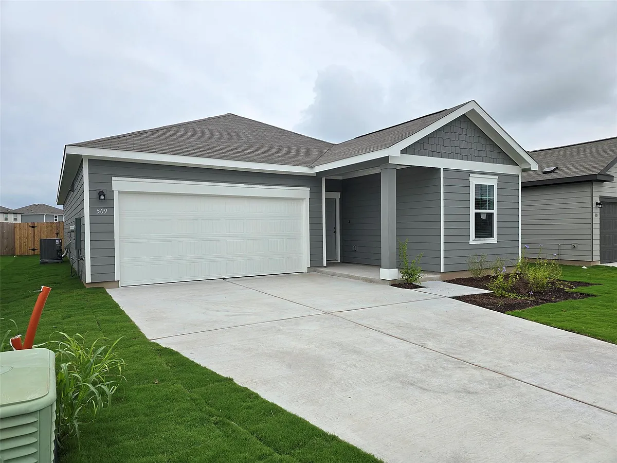 Building Photo - 509 McFadin Way