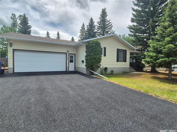 566 Dieppe Dr, Weyburn, SK S4H 2Y2