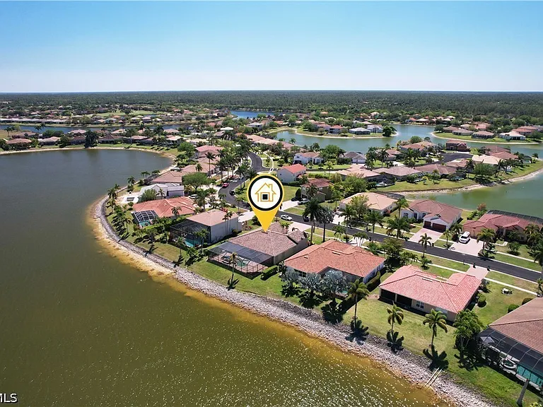 2202 Grove Dr — Photo 42