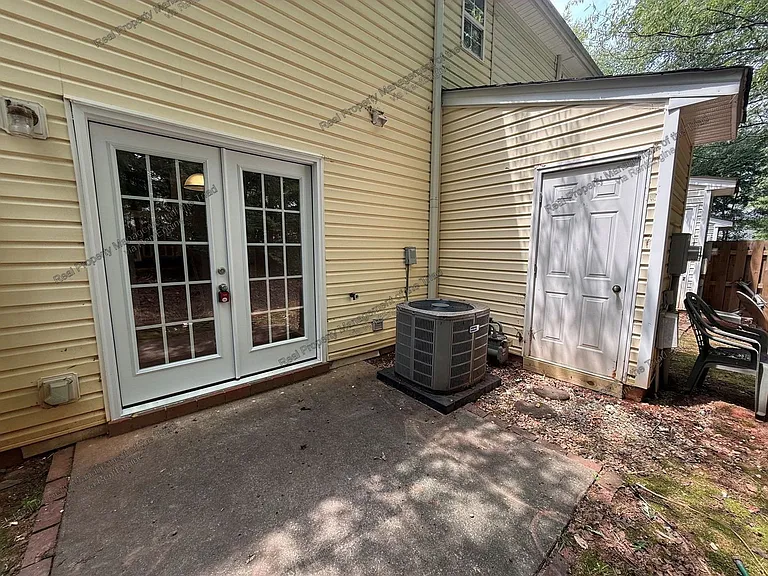 2 Sidney Marie Ct — Photo 16