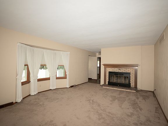 2nd image of 2918 30th St