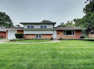 1340 Monona Ave, Aurora, IL 60506