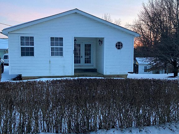 3rd image of 331 Woodvue Ln