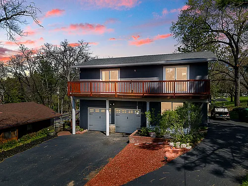 23889 Oakmont Way Photo 1