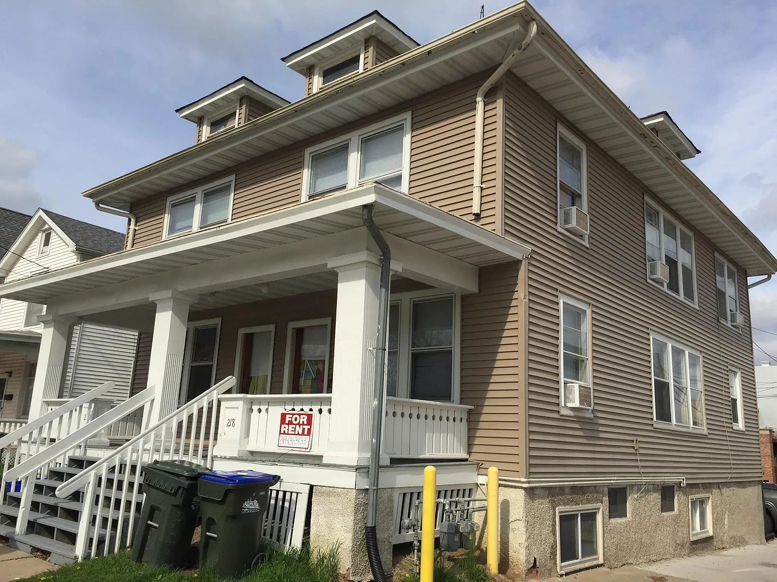 5 bed, 1800 sqft, $3,300 — Photo 1