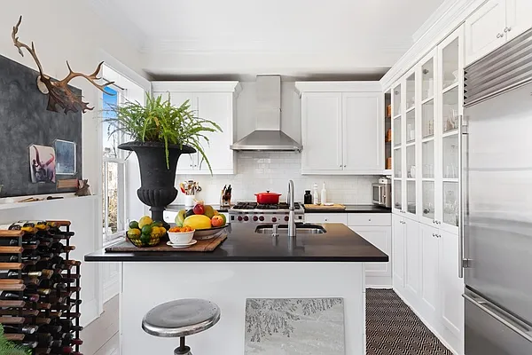 Sold by Corcoran | media 25