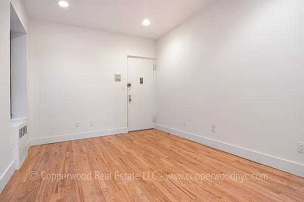 Rented by Copperwood Real Estate | media 14