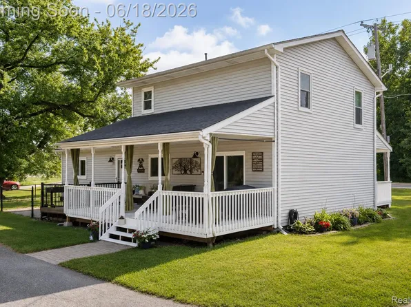 9991 Marshall Rd, South Lyon, MI 48178