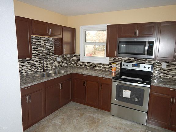 4th image of 7601 Marie Anna Dr