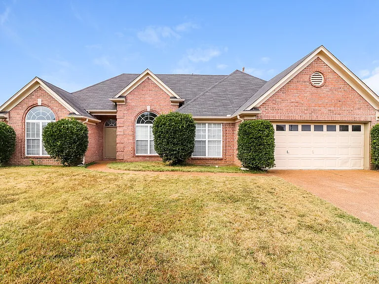 1489 McAllen Cv — Photo 1