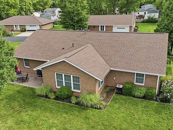 3rd image of 630 Elaine Dr