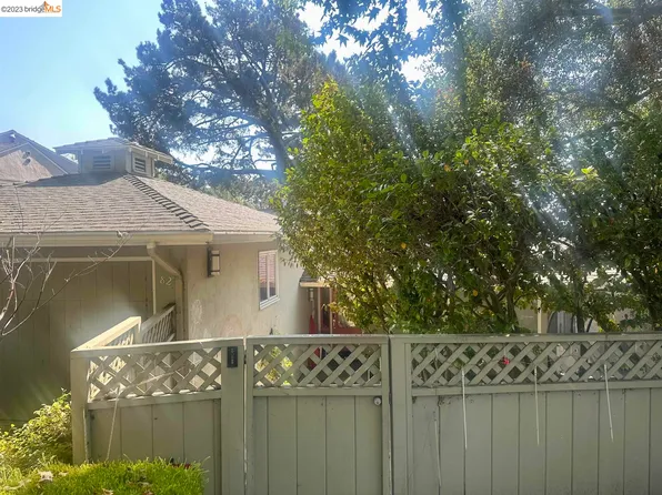 82 Inverleith Ter, Piedmont, CA 94611