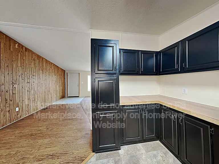 2920 S Windsor Rd — Photo 9