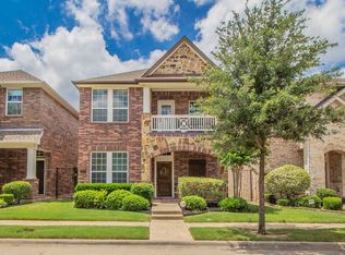 220 Buckingham Ave, Euless, TX 76040