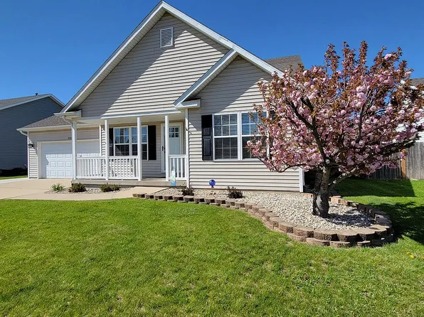 10152 Dove Dr, Freeland, MI 48623