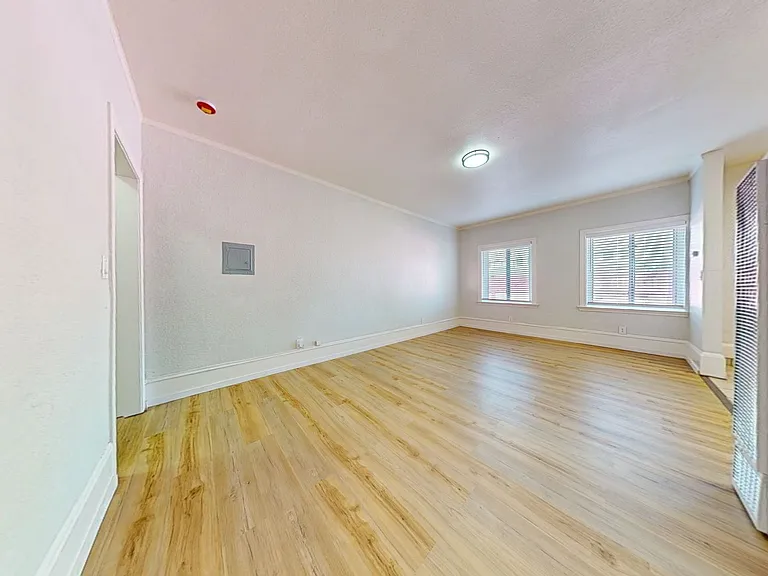 509 Sycamore St — Photo 22
