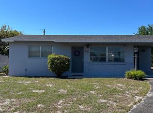 2890 Dolphin Cir, Palm Springs, FL 33406