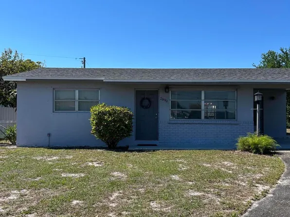 2890 Dolphin Circle, Palm Springs, FL 33406