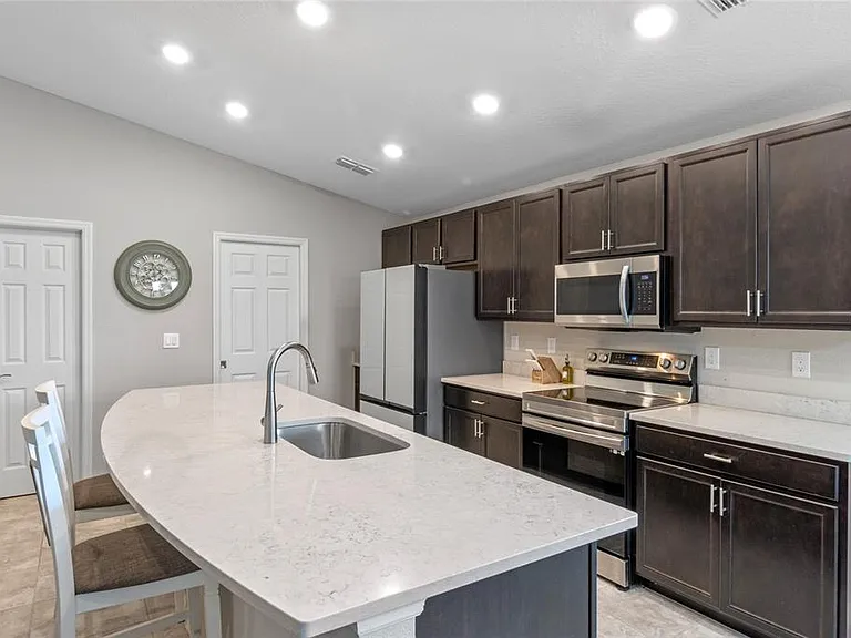 524 Scenic Bluff Blvd — Photo 6