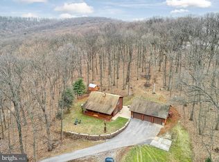 6041 Mountain Rd, Dover, PA 17315