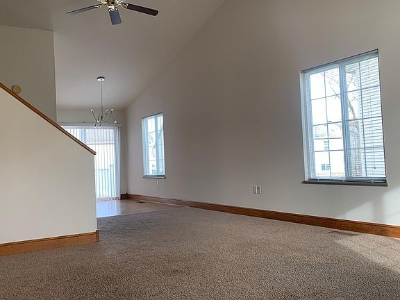 3rd image of 9683 Little Creek Ct