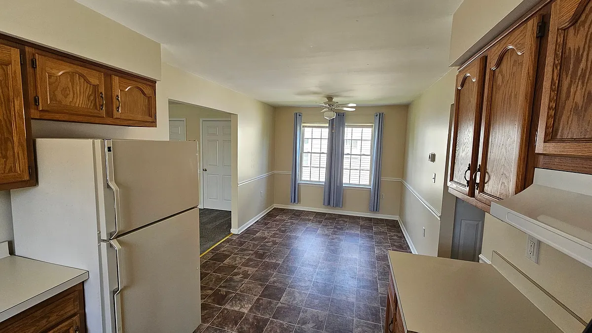 Building Photo - 349 Woodpoint Ave #A-B