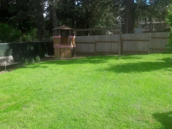 13320 87th Ave NE, Kirkland, WA 98034