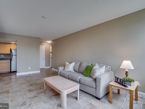 4th image of 521 N Armistead St APT T2