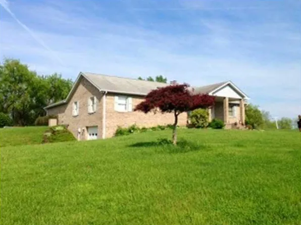 211 Locust Rd, Waynesburg, PA 15370